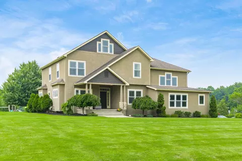 112 Blackstone Ct, Granville, OH 43023