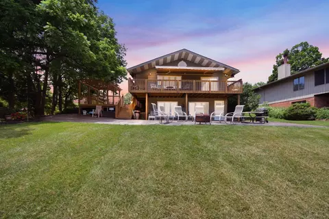 1331 Chickasaw Dr, London, OH 43140