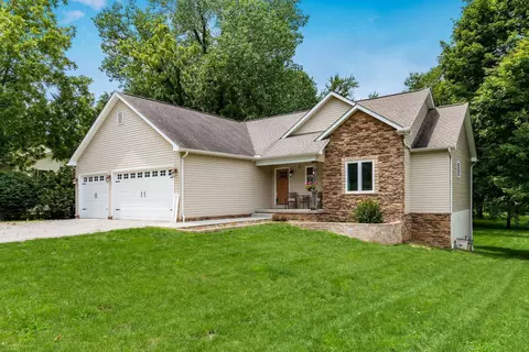 62 N Beaver St, Carroll, OH 43112
