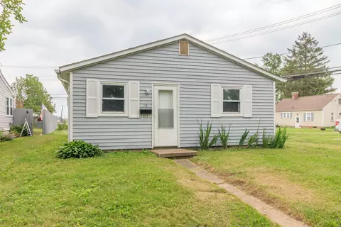 18 Magnolia Ave, Newark, OH 43055