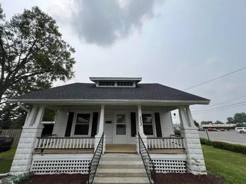 203 Florence St, Washington Court House, OH 43160