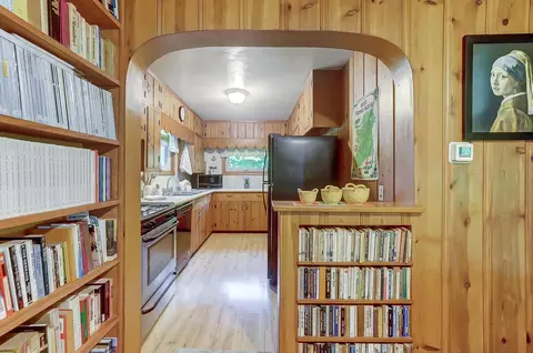 505 N Johnson St, Ada, OH 45810 photo 9