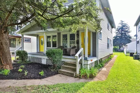 916-918 Thomas Rd, Grandview Heights, OH 43212