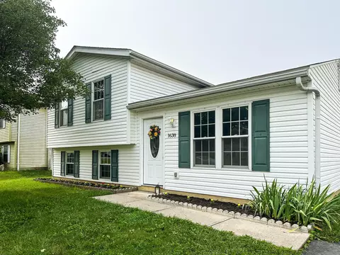 1638 Elm Creek Dr, Grove City, OH 43123