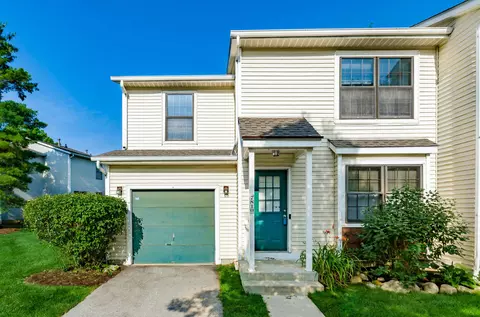 7810 Barnsley Ln #25A, Worthington, OH 43085