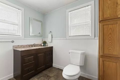 103 E North St, Hebron, OH 43025 photo 14