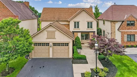5416 Club Dr, Westerville, OH 43082