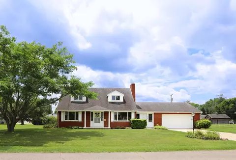 416 Vinton Ave, Mcarthur, OH 45651