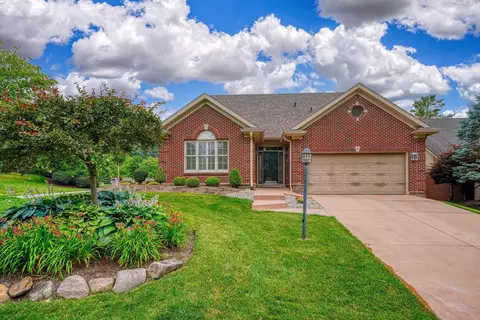 31 Pinehurst Pl, Springboro, OH 45066
