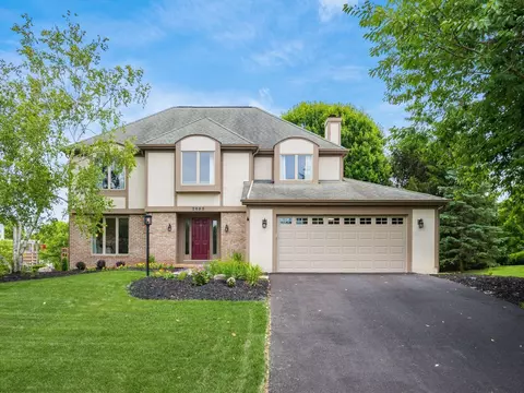 2685 Big Sur Dr, Lewis Center, OH 43035