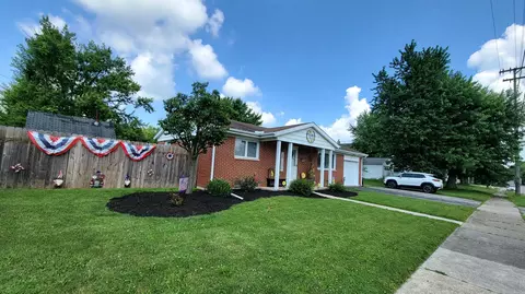 41 S Jackson St, Sabina, OH 45169