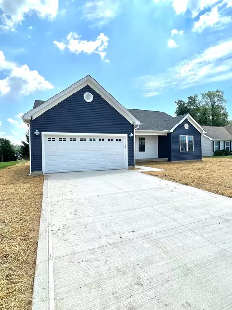 1532 Saddlebrook Dr, Heath, OH 43056