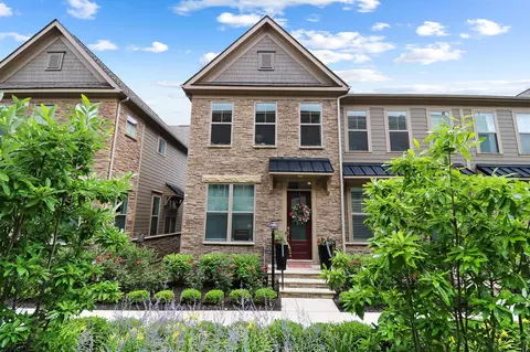 962 Pullman Pl, Grandview Heights, OH 43212