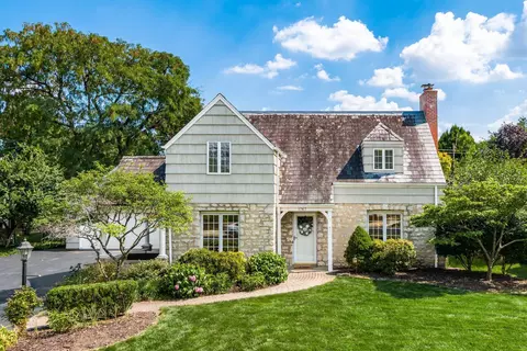 1767 Barrington Rd, Columbus, OH 43221