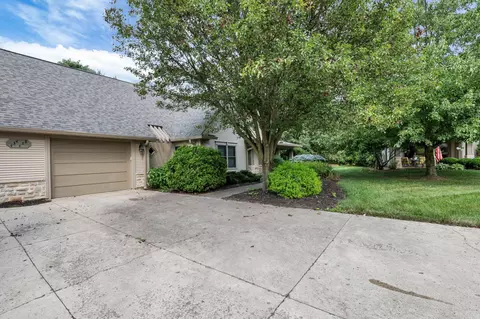 438 Cottage Grv E, Heath, OH 43056 photo 22