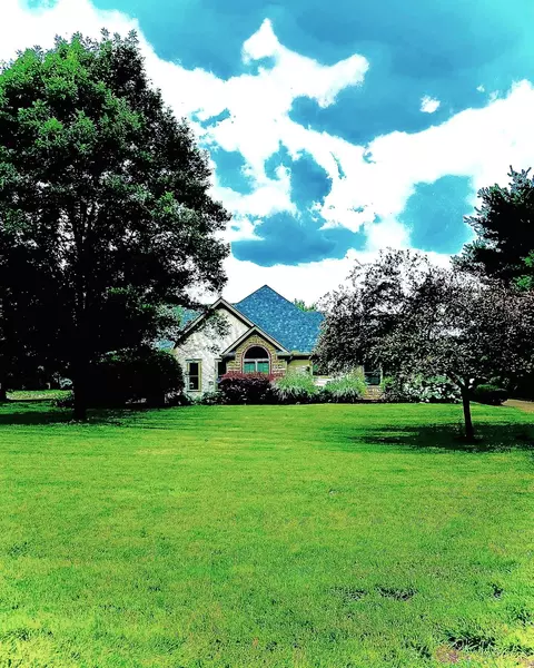 438 Cottage Grv E, Heath, OH 43056 photo 2