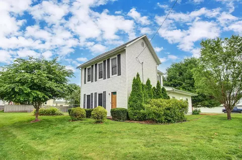 176 Market St, Philo, OH 43771