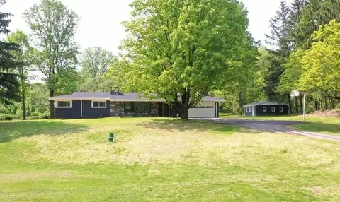 2122 Crider Rd, Mansfield, OH 44903