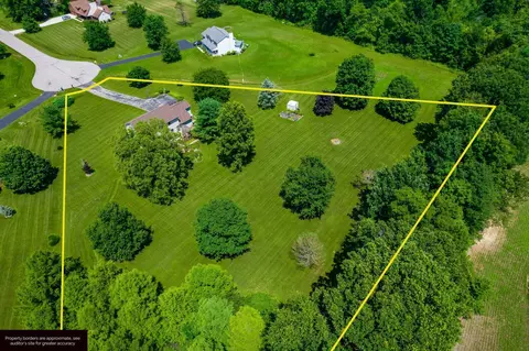 50 Amanda Dr, Granville, OH 43023