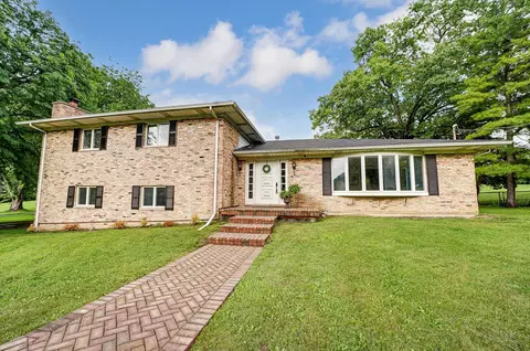 202 Tuttle Rd, Springfield, OH 45503 photo 3