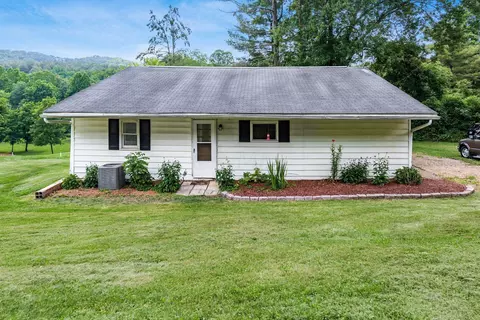43550 Carbon Hill Buchtel Rd, Nelsonville, OH 45764