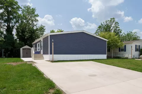 17 Birch Row Dr, Delaware, OH 43015