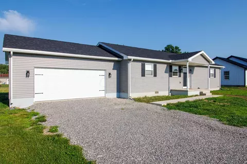 217 Cedar St, Williamsport, OH 43164
