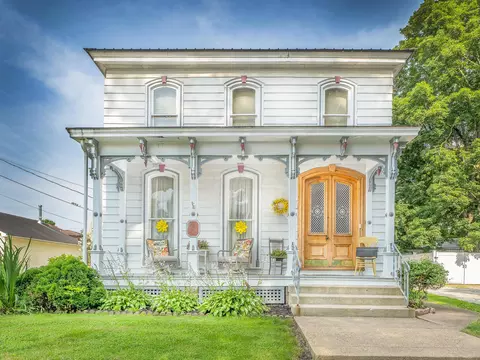 205 N Park St, Mount Vernon, OH 43050