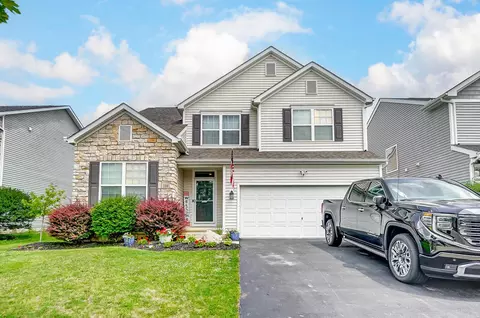 298 Olentangy Meadows Dr, Lewis Center, OH 43035