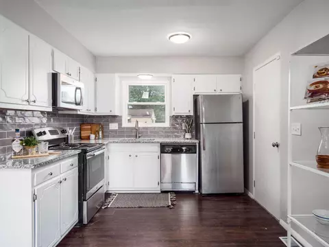 1480 Riverton Ct E, Columbus, OH 43232 photo 8