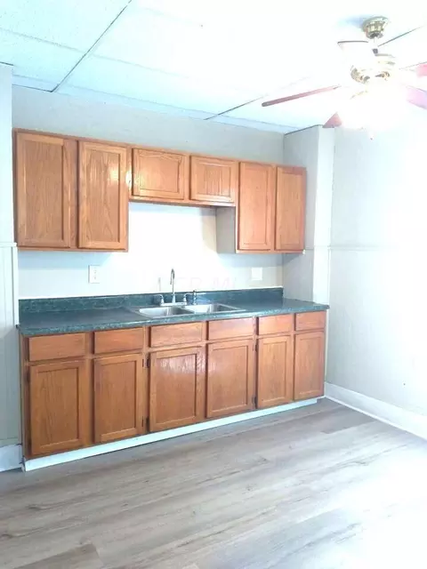 190 Union St, Newark, OH 43055