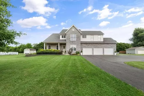 2815 Bridlewood St, Circleville, OH 43113