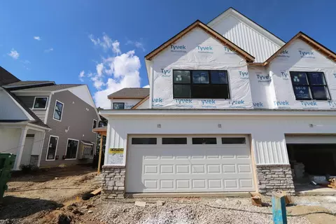 6398 Hamilton Woods Blvd N, Westerville, OH 43081