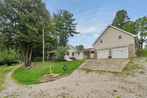 12838 Jake Tom Rd, Logan, OH 43138
