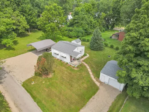 5328 Dahlia Dr NE, Thornville, OH 43076