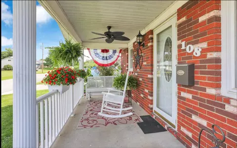 108 Long St, New Lexington, OH 43764