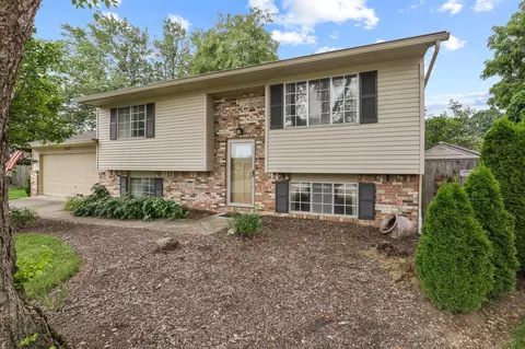 2137 Rosalie Cir, Columbus, OH 43235