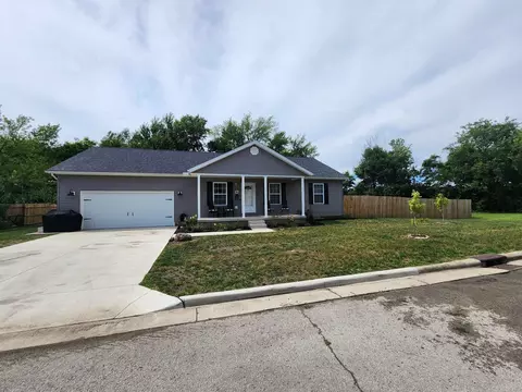 746 Eastern Ave, Washington Court House, OH 43160