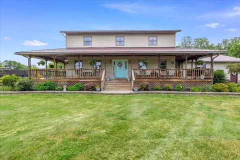 811 Montgomery Rd NE, Newark, OH 43055