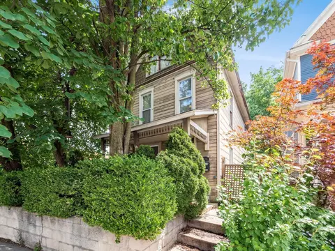 978 N 4th St, Columbus, OH 43201