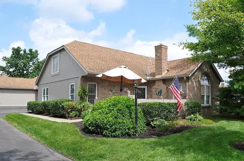 5761 Willow Lake Dr, Grove City, OH 43123