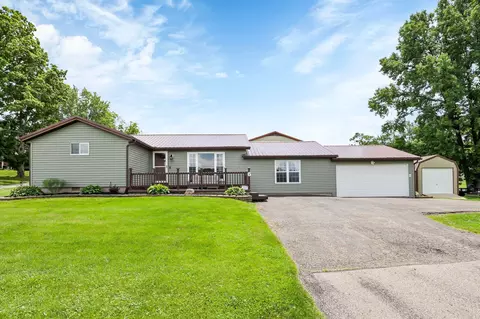 6 North Ave, Jacksontown, OH 43030
