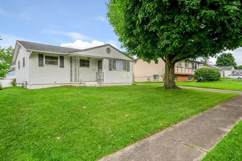 1053 Harwood Dr, Columbus, OH 43228