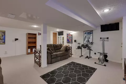 4040 Calder Ct E, Columbus, OH 43221 photo 31