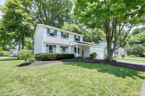 4040 Calder Ct E, Columbus, OH 43221 photo 2