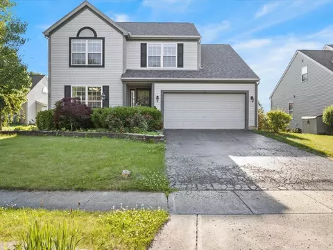 42 Wrens Nest Ct, Pataskala, OH 43062
