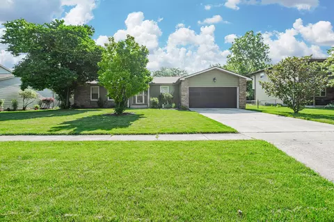 1780 Hickory Hill Dr, Columbus, OH 43228