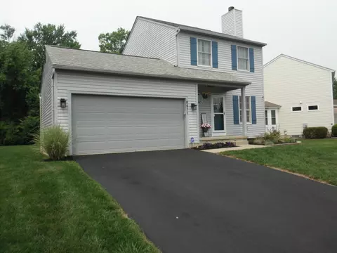 8471 Olenbrook Dr, Lewis Center, OH 43035