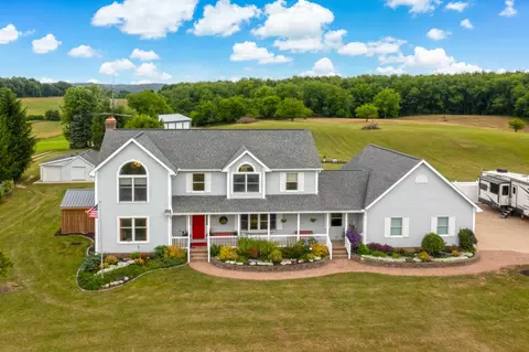 150 Township Road 2650, Lakeville, OH 44638