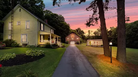 5699 St Joseph Rd NE, Newark, OH 43055